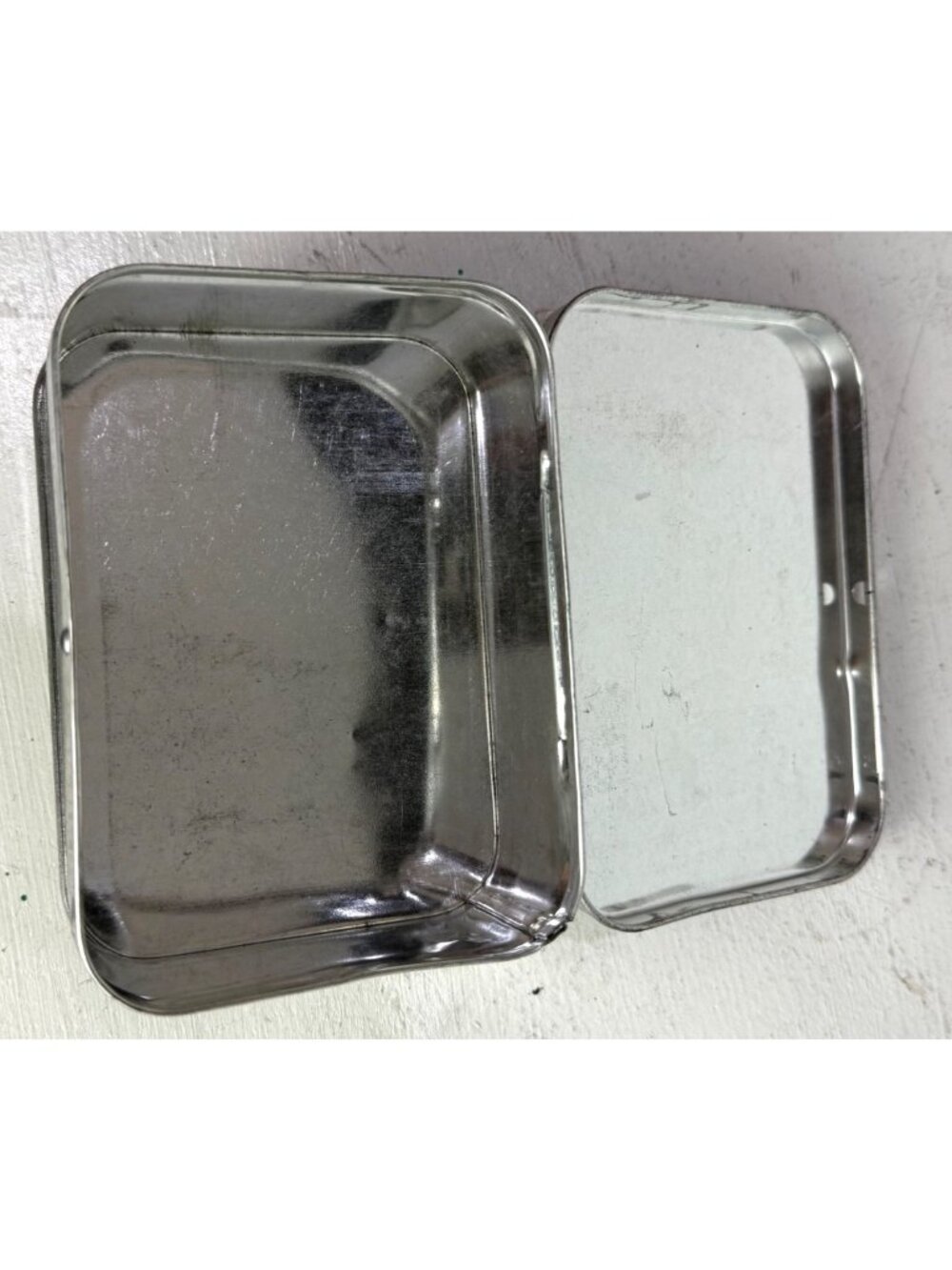 Vintage Butterfly Embossed Pewter Trinket Box Patina By Metzke Inc. 4.5" X 3" - Picture 6 of 9